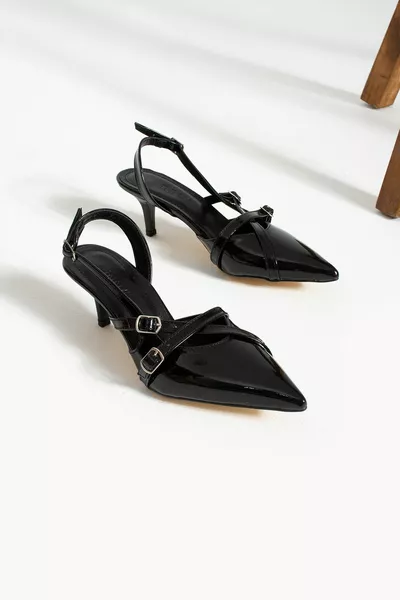 كعب جلد لامع أسود للسيدات (6 سم)