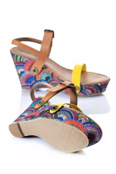 Дамски подплатени сандали на ток Дъгова подметка Жълто, Зелено, Светло розово (СМЕНЯЕМА ГОРНА КАИШКА)