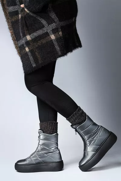  Waterproof Non Slip Sole Silver Color Women's Snow Boots