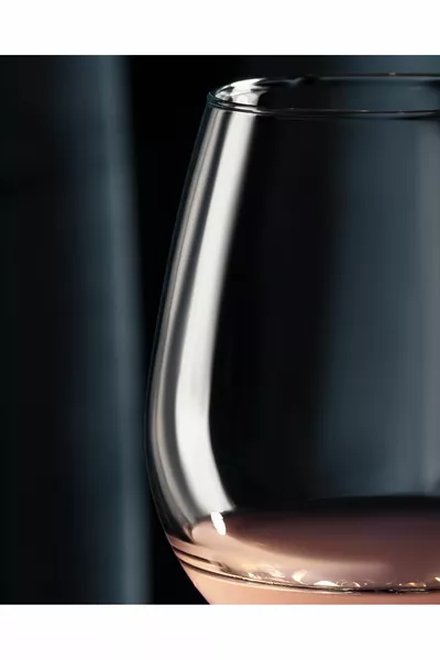 فيرونا 4 عبوات من النبيذ الأبيض