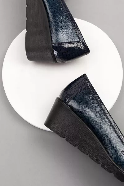 Женская натуральная кожа на мягком каблуке повседневная стильная мама обувь ell.