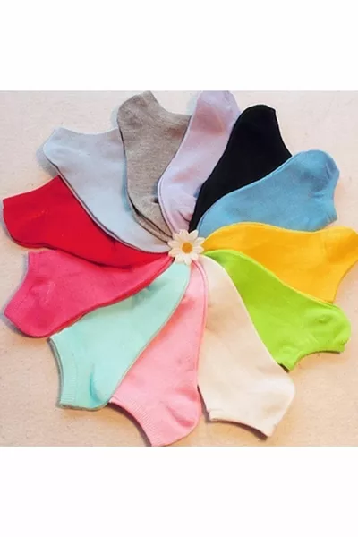8 Pairs of Women's Booty Socks Mixed Color