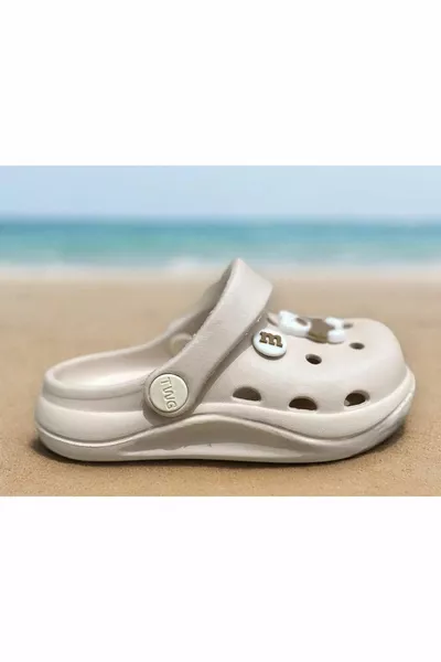 الأطفال عبر النعال حديقة النعال شاطئ حمام الشاطئ النعال