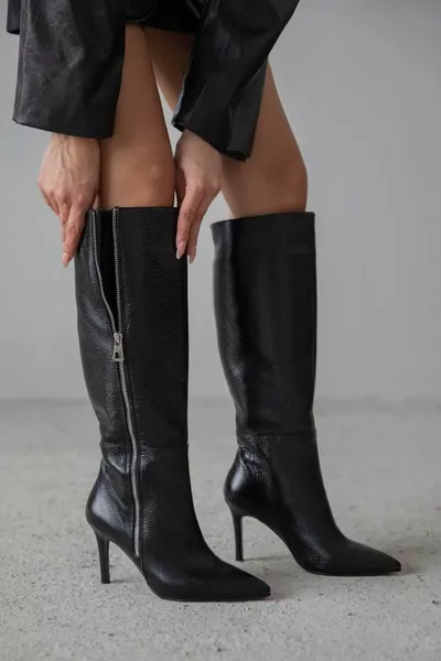 КАРОЛА СТРАНИЧЕН ЦИП ДЕТАЙЛНИ ТОКЧЕТА ДАМСКИ БОТУШИ ОТ ЕСТЕСТВЕНА КОЖА ЧЕРНИ