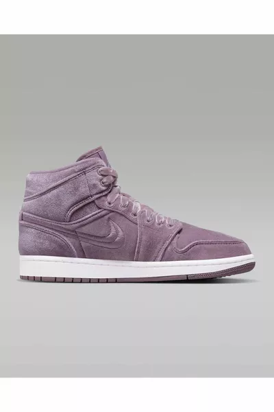 Air Jordan 1 Mid SE Unisex Sneaker