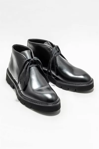 أحذية رجالية جلدية سوداء