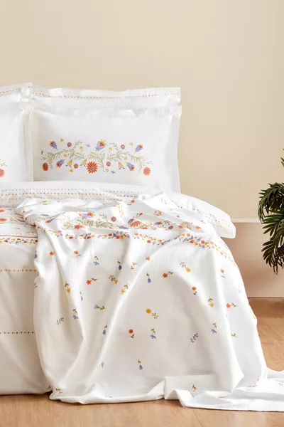 طقم مفارش سرير مزدوج من القطن ٪ من كلاريس، متعدد الألوان