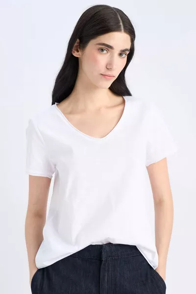 V Yaka Basic Relax Fit Kısa Kollu % Pamuk Tişört SP