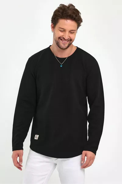 Sweat à manches longues, coupe confortable, détails jupe arrondie