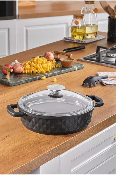 Bella Glass Lid Cast Low Pot  Cm