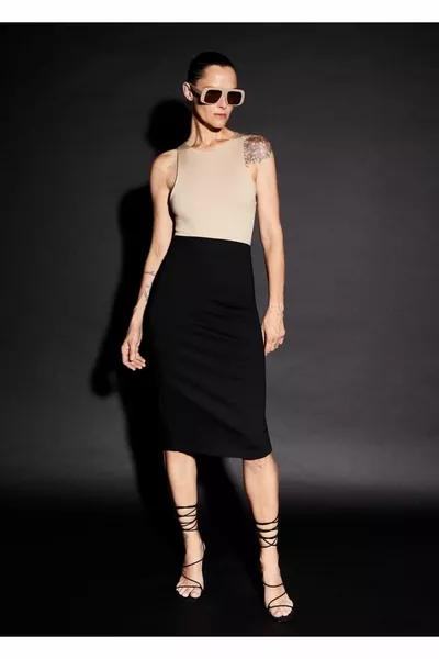 Bleistiftrock mit Schlitz