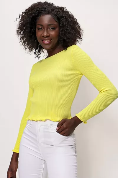 Kadın Bisiklet Yaka Fırfırlı Ince Triko Kazak Sarı 