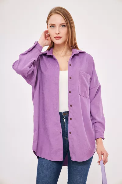 Chemise femme en velours côtelé fin oversize avec poche lilas