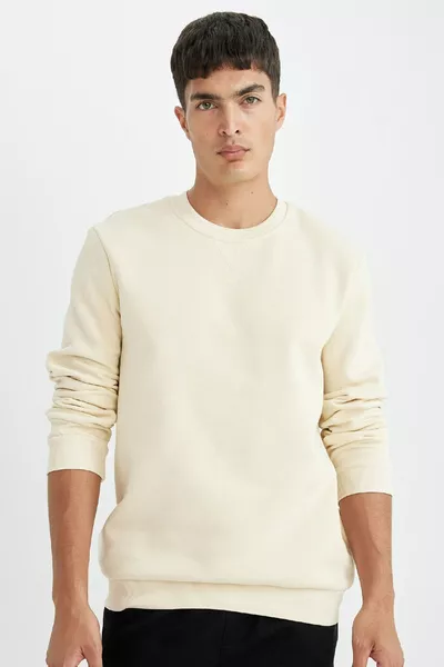 سويت شيرت بيسكيت سادة بسماكة عادية وياقة دائرية طراز au