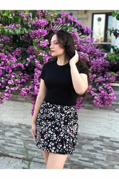 Мини Шорти Пола с флорални шарки