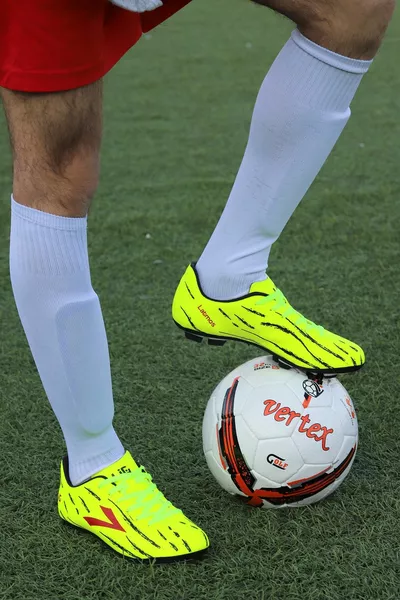 Latmos Km Crampon Turf Field Herren Fußballschuhe Gelb