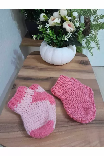 Ръчно плетени ботуши за момче 0-6 месеца комплект от 2