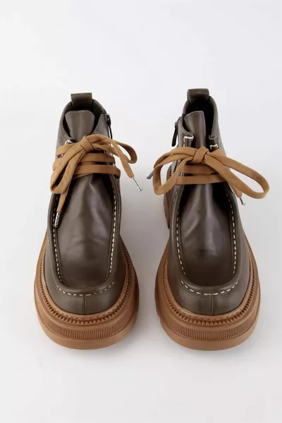 غابرييلا كاكي جلد طبيعي أحذية نسائية