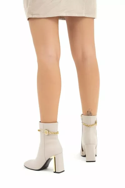 أحذية جلدية كلاسيكية نسائية   مليار حذاء /