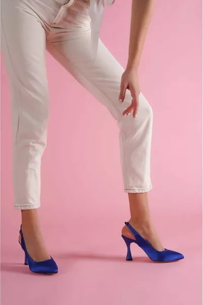 روزاليندا ساكس الساتان الأمامي مدبب كاجوال استخدام الكعب