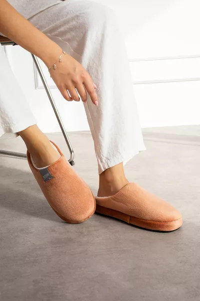 Kadın Yumoş Kışlık Sıcak Astar Ev Terliği Çeyiz-Bohça Terliği Hediyelik Terlik Kaydırmaz Rahat Taban