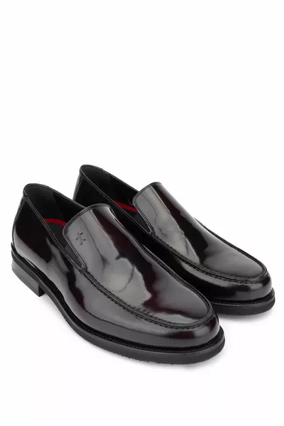 Мъжки обувки от естествена кожа бордо с отваряне на мокасини