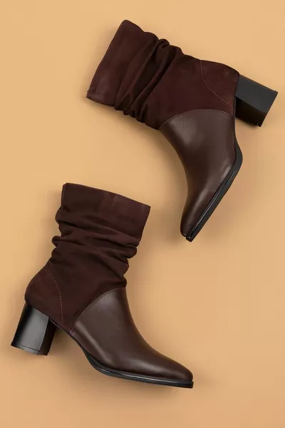 أحذية نسائية جلد طبيعي Ast. بني