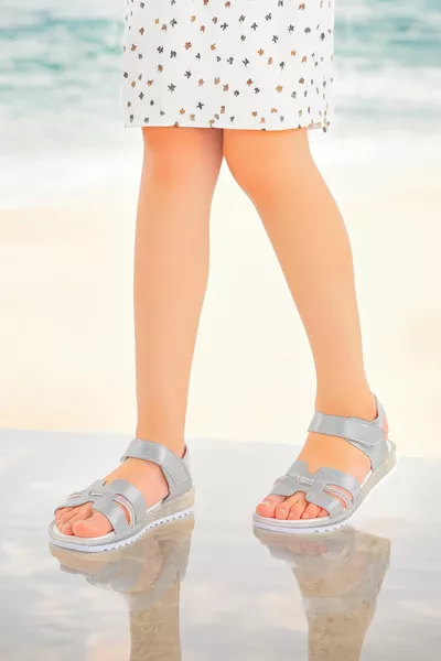 Mädchensandalen Versorgung 