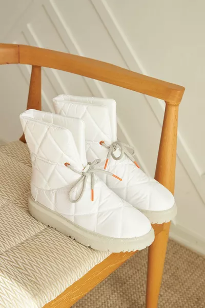 Popiyo Bağcıklı Kapitone Kalın Taban Kadın Kar Botu