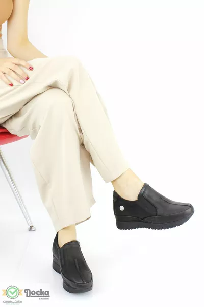 Scarpe casual da donna con tacco imbottito senza lacci classiche in vera pelle