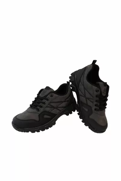 أحذية رياضية للرحلات الخارجية للجنسين في البحر الأسود