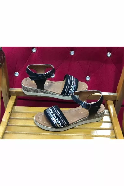 Flat Sole Flexible Inner Soft Straw Stone and Sequin Casual Sandals