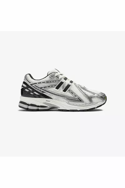 R Silver Metallic Sneaker Baskets décontractées blanches