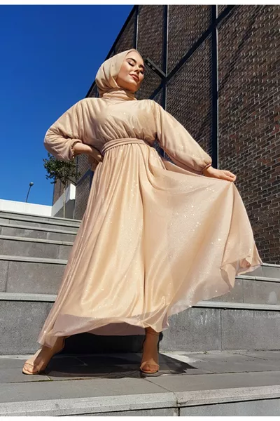 Robe de soirée hijab saumon ceinturée argentée