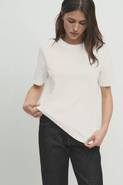 تي شيرت قطني بأكمام قصيرة