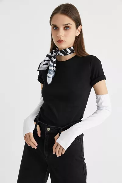 Set mit 3 Fingern Detaillierte gekämmte Manschette Schwarz Weiß Grau