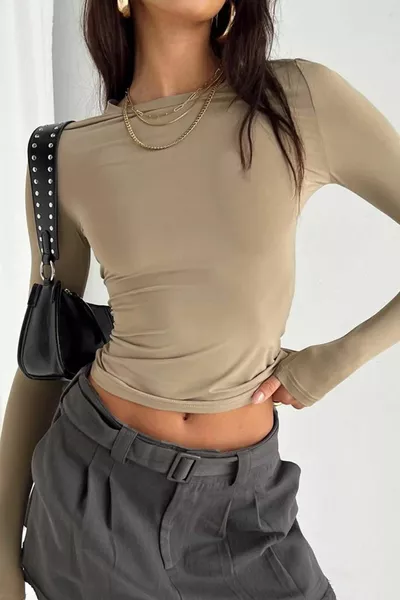 Body a maniche lunghe basic girocollo beige 