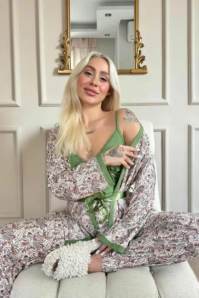 Green Flore Exclusive Knitted Dressing Gown Women's Pajama Set