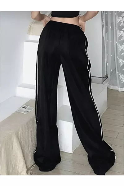 Черен oversize спортен панталон с цип и райета Harajuku