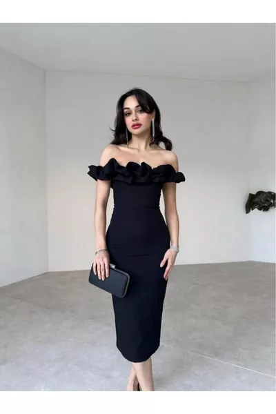 فستان متوسط الطول بأكتاف منخفضة