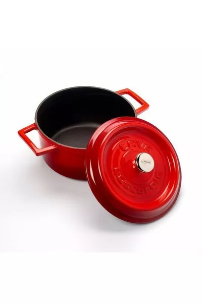 Ensemble de  casseroles en fonte rouge tendance XXL