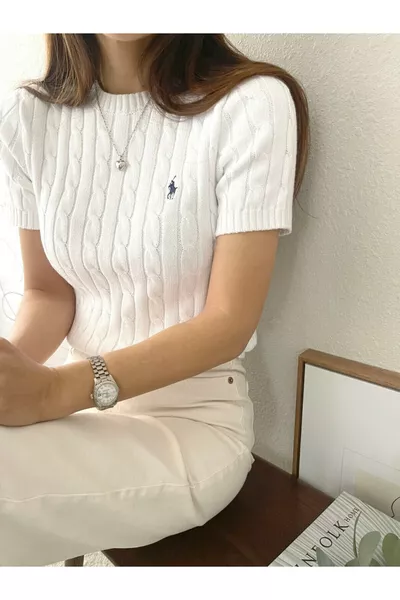 بلوز نسائي صوف بأكمام قصيرة