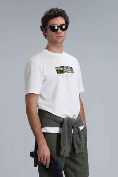 Бианка Модерна Графична Тениска Изчистено Бяла