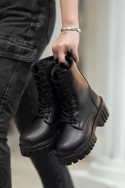 حذاء نسائي يومي مبطن بالفرو مقاوم للماء والبرد