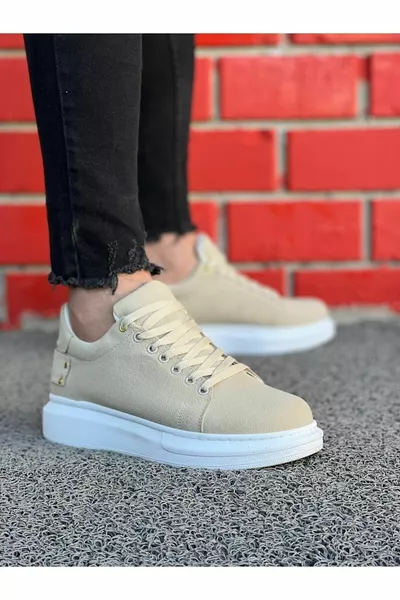 حذاء رياضي رجالي كاجوال من الجلد السويدي باللون البيج، بنعل سميك أبيض ورباط