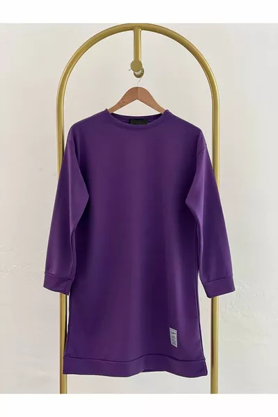 Women's Bicycle Neck Seasonal Hijab Tunic Sweatshirt with Slits and Emblem