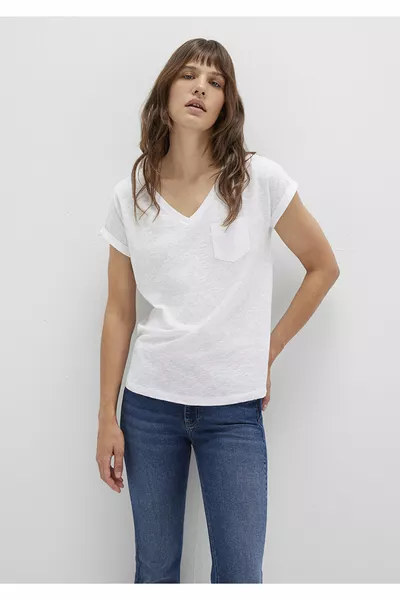 V-Neck White Basic T-Shirt Loose Fit / Relaxed Cut 