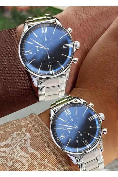 ساعات مزدوجة لساعات الأحباء بإطار فولاذي وساعة معصم (الأسورة غير مشمولة في السعر).