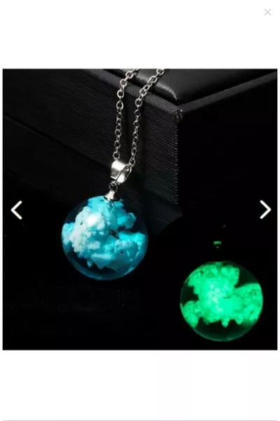 Nachtleuchtende Wolkenkette