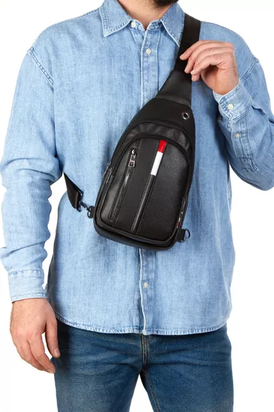 حقيبة صدر جلدية عابرة للجنسين، حقيبة كتف قابلة للاستخدام من كلا الجانبين، حقيبة جسم مع منفذ سماعة، حقيبة يومية